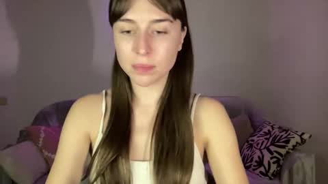 Mary online show from 10-19-25, 03:23