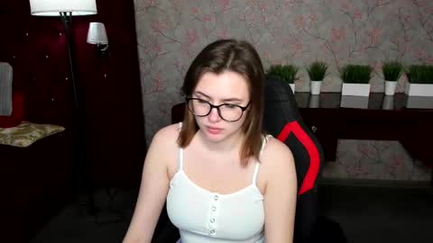 Marrie online show from 03-12-25, 01:30