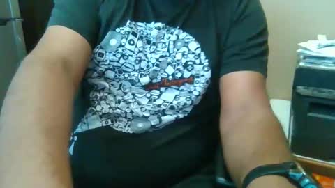 Snapshot of marriedandfrisky chatting on 11-18-25, 02:43 Married Horny Guy online show from 11-18-25, 02:43