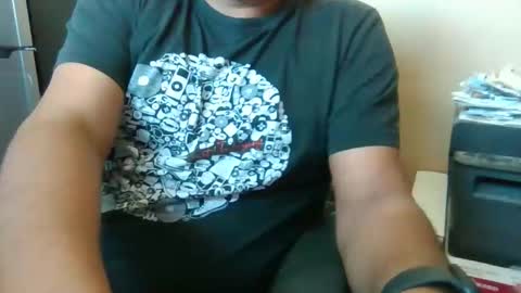 Snapshot of marriedandfrisky chatting on 02-10-26, 02:32 Married Horny Guy online show from 02-10-26, 02:32