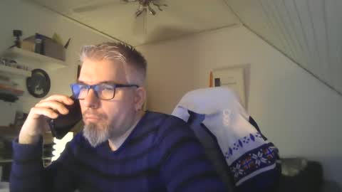 Snapshot of marriedcock1980 chatting on 01-20-25, 07:25 marriedcock1980 online show from 01-20-25, 07:25