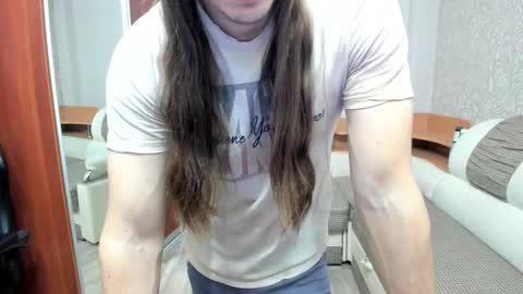 Snapshot of marryplz chatting on 10-20-25, 10:43 Alan online show from 10-20-25, 10:43