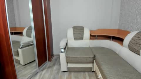 Snapshot of marryplz chatting on 10-31-25, 01:45 Alan online show from 10-31-25, 01:45