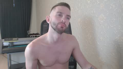 Snapshot of marselle_looker chatting on 02-05-25, 06:13 Marselle online show from 02-05-25, 06:13