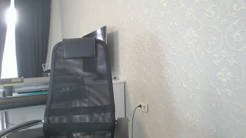 Snapshot of marselle_looker chatting on 02-05-25, 09:15 Marselle online show from 02-05-25, 09:15