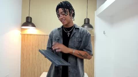 MARSHALL online show from 09-16-25, 01:12