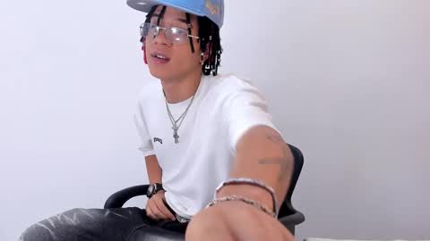 MARSHALL online show from 01-06-26, 01:04