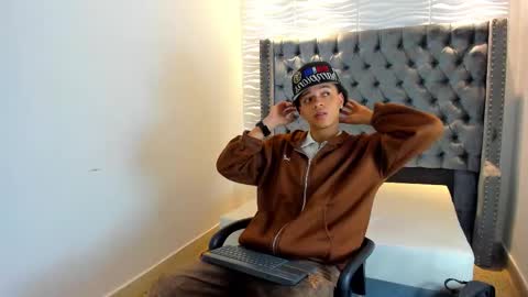 MARSHALL online show from 03-16-26, 01:04