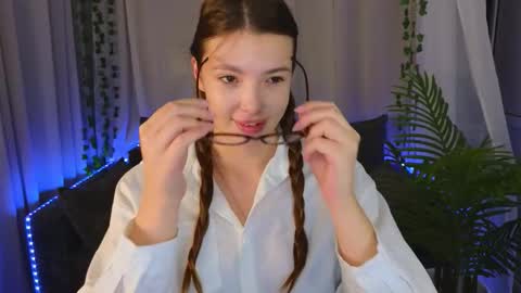 Snapshot of marshmelany chatting on 10-18-25, 01:30 marshmelany online show from 10-18-25, 01:30