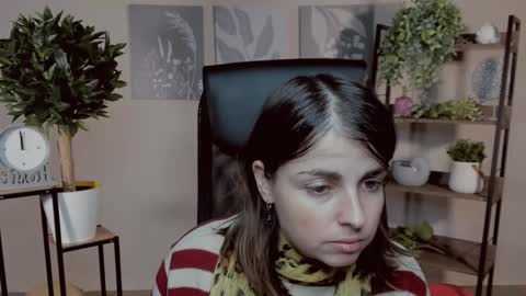 martaedams online show from 11-26-25, 06:47