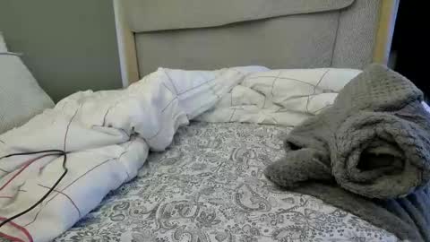 Martha online show from 11-21-25, 07:51