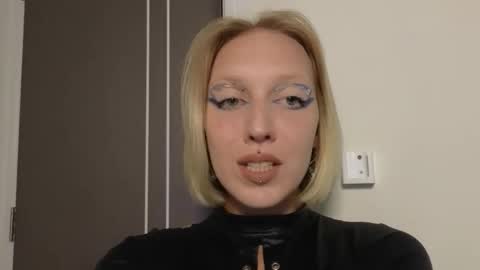 Ultimate Goddess online show from 04-09-26, 09:26