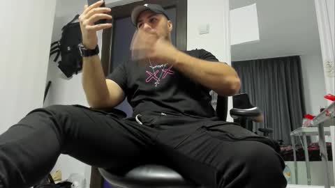 Snapshot of martiinsoul chatting on 12-21-25, 08:05 Martiinsoul online show from 12-21-25, 08:05
