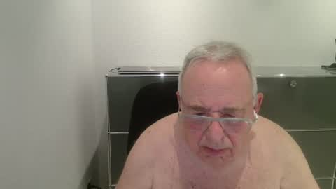 martin_1947 online show from 06-29-26, 08:53