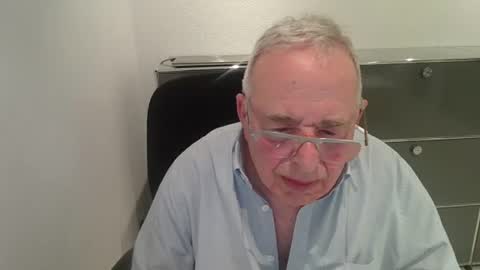 martin_1947 online show from 07-21-26, 09:06