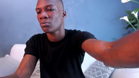 Snapshot of martin_killer chatting on 12-11-24, 01:15 Martin online show from 12-11-24, 01:15