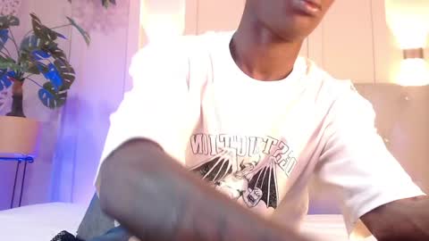 Snapshot of martin_killer chatting on 12-14-24, 08:18 Martin online show from 12-14-24, 08:18