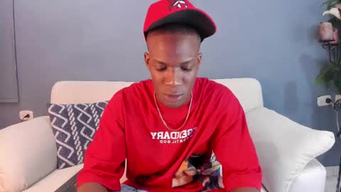 Snapshot of martin_killer chatting on 02-16-25, 01:25 Martin online show from 02-16-25, 01:25