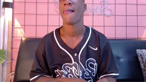 Martin online show from 10-22-25, 01:06