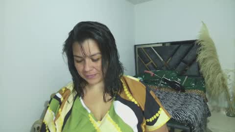 Snapshot of martina_foxy01 chatting on 05-10-26, 11:26 Martina Foxy online show from 05-10-26, 11:26