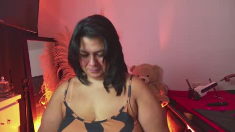 Snapshot of martina_foxy01 chatting on 05-24-26, 11:15 Martina Foxy online show from 05-24-26, 11:15