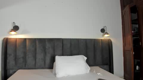 Laura online show from 03-26-26, 07:30