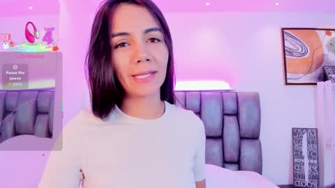 Martina online show from 10-18-25, 01:01