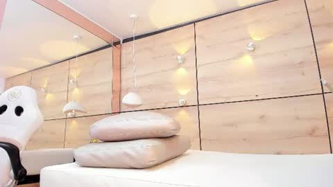 martina touss  online show from 07-15-26, 12:49