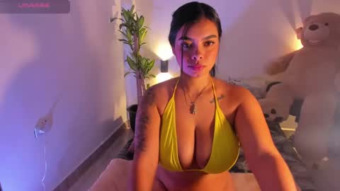 martina Bianchi  online show from 12-10-24, 01:11