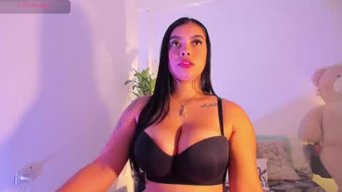 martina Bianchi  online show from 12-16-24, 09:20