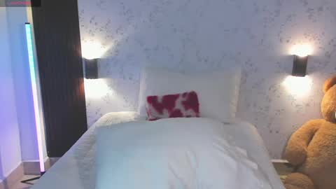 martina Bianchi  online show from 04-16-26, 09:39