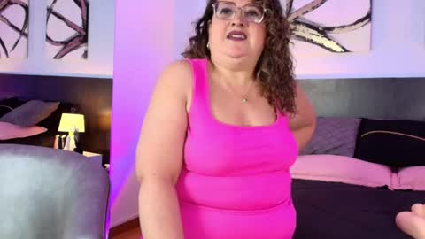 Martina Caicedo online show from 10-16-25, 10:16