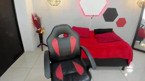 Snapshot of martinaclark chatting on 03-02-25, 03:34 Martina online show from 03-02-25, 03:34