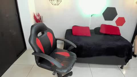 Snapshot of martinaclark chatting on 03-07-25, 04:13 Martina online show from 03-07-25, 04:13