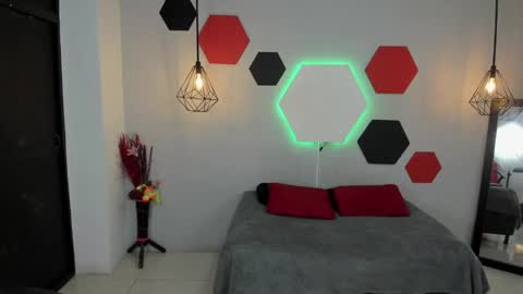 Snapshot of martinaclark chatting on 03-09-25, 07:45 Martina online show from 03-09-25, 07:45