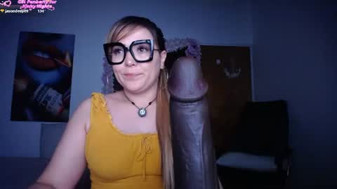 Snapshot of martiniella chatting on 06-11-26, 12:32 Antonella Martini online show from 06-11-26, 12:32