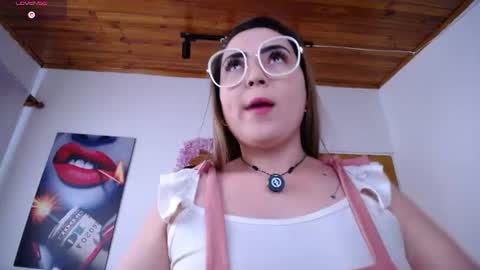 Snapshot of martiniella chatting on 06-26-26, 10:03 Antonella Martini online show from 06-26-26, 10:03