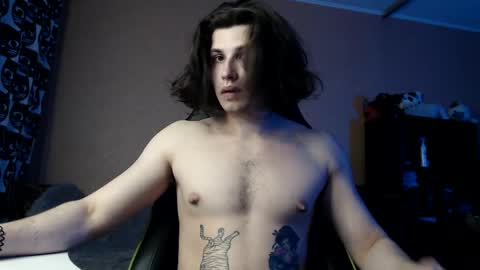 Snapshot of martinlutar420 chatting on 04-26-26, 07:33 Daddy Marty online show from 04-26-26, 07:33