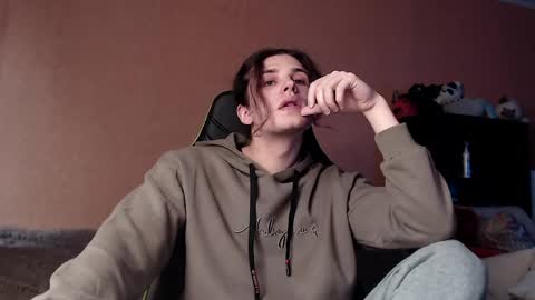 Snapshot of martinlutar420 chatting on 04-28-26, 08:08 Daddy Marty online show from 04-28-26, 08:08