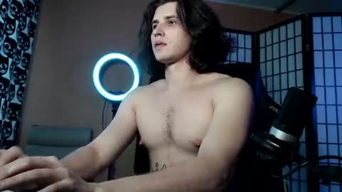 Snapshot of martinlutar420 chatting on 06-18-26, 03:07 Daddy Marty online show from 06-18-26, 03:07