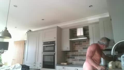 martinrgbxxxx online show from 06-23-26, 07:50