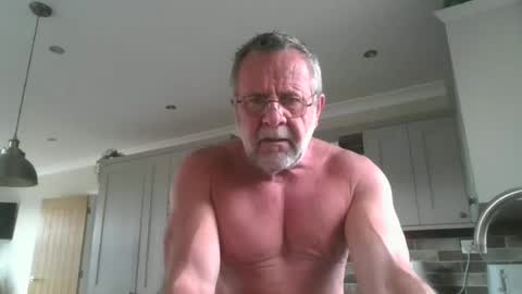 martinrgbxxxx online show from 06-30-26, 08:04