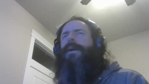 Snapshot of martlz chatting on 12-26-24, 07:03 Martlz online show from 12-26-24, 07:03