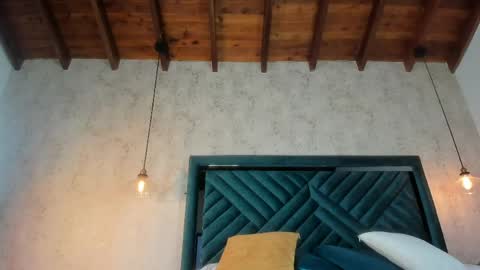 Martina online show from 04-16-26, 07:36