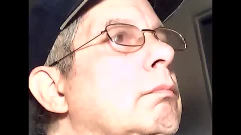 Snapshot of martylv702 chatting on 03-31-26, 09:48 marty online show from 03-31-26, 09:48