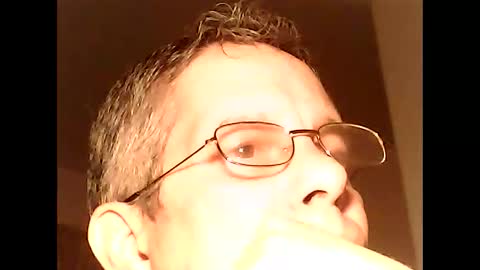 Snapshot of martylv702 chatting on 05-06-26, 03:24 marty online show from 05-06-26, 03:24