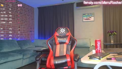 Snapshot of maruroche chatting on 01-07-26, 08:33 Maru Roche online show from 01-07-26, 08:33