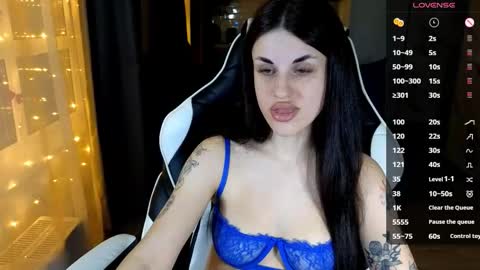 Maria online show from 11-26-25, 02:29