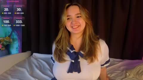 Snapshot of mary_broks chatting on 10-17-25, 07:00 mary_broks online show from 10-17-25, 07:00