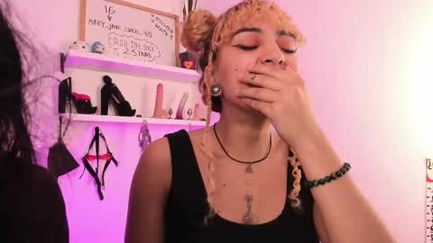 Mary Jane  online show from 02-14-25, 03:11